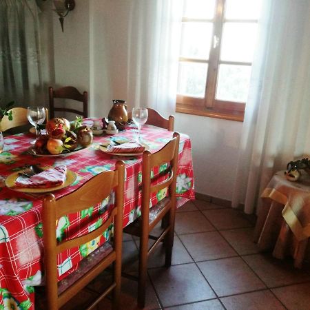 Villa Amfithea Moni Evaggelistrias Bagian luar foto