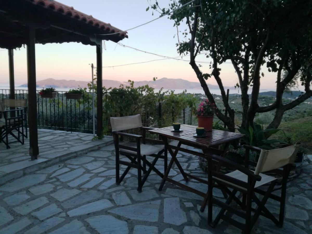 Villa Amfithea Moni Evaggelistrias Bagian luar foto